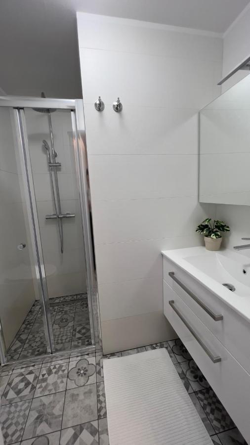 Morski Val Appartement Piran Buitenkant foto